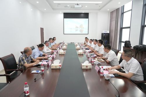 中車株洲電力機(jī)車研究所黨委副書記王鵬一行來院交流